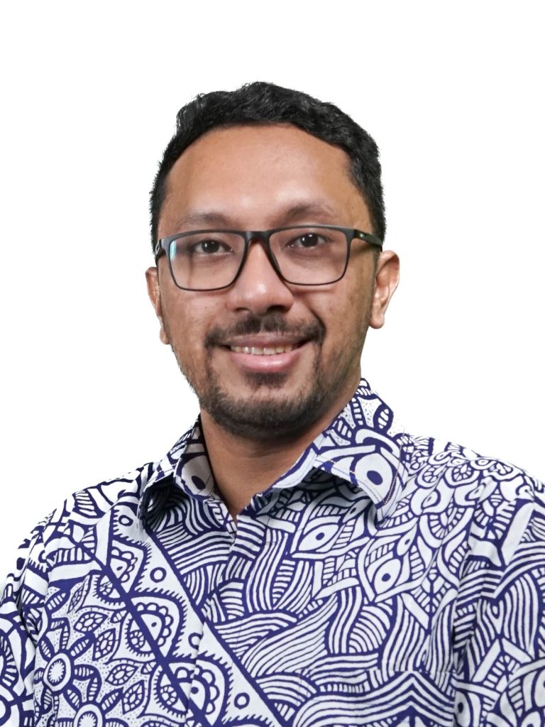 Dr. Daniel Karim, S.IP., M.M.